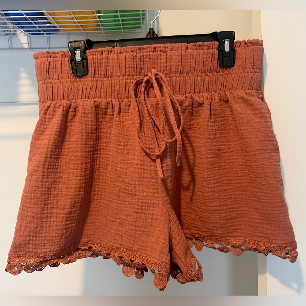 Women's high waisted Shorts with Lace Trim